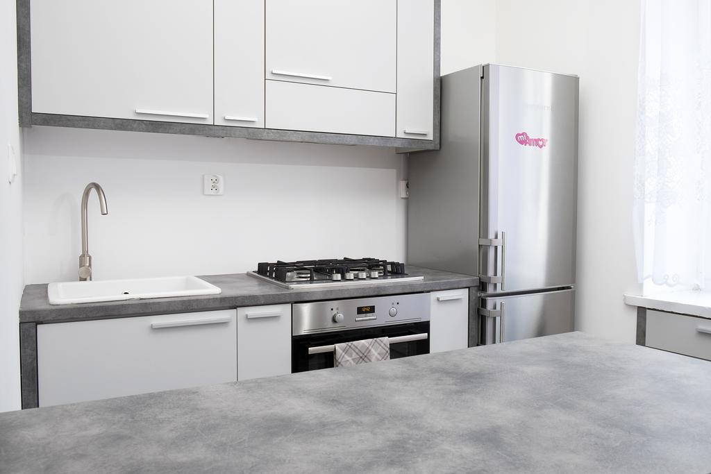 Apartament Zgoda Apartment *